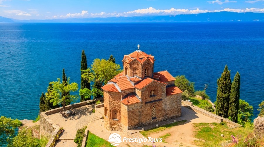  Macedónia do Norte, Kosovo, Albânia