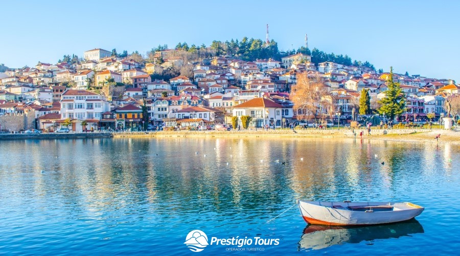  Macedónia do Norte, Kosovo, Albânia